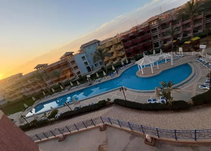 Porto South El Sokhna - Egyptian Families Only *